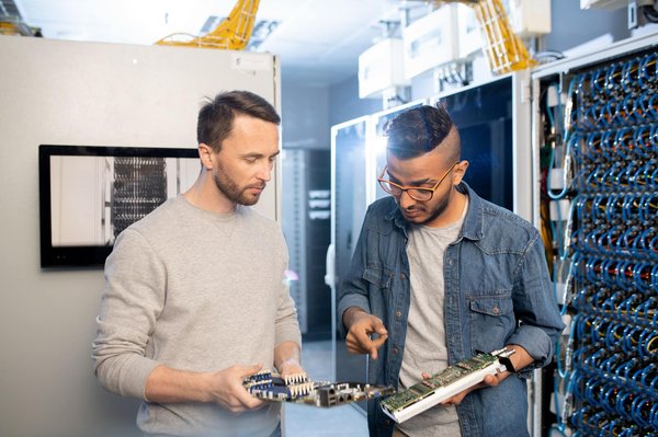 What Are the Key Factors to Consider When Upgrading the Exhaust System of a Mitsubishi Lancer Evolution?